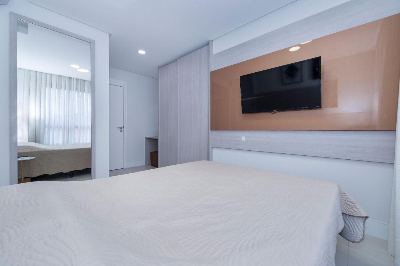 Adra 106 - Apartamento No Centro De Bombinhas - Rooftop Com Piscina E Academia - A Poucos Metros Da Praia - Dış mekan fotoğraf