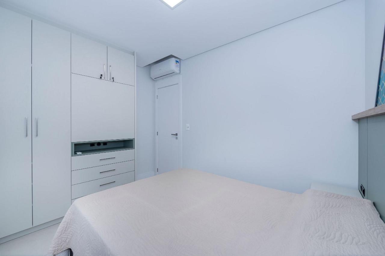 Adra 106 - Apartamento No Centro De Bombinhas - Rooftop Com Piscina E Academia - A Poucos Metros Da Praia - Dış mekan fotoğraf