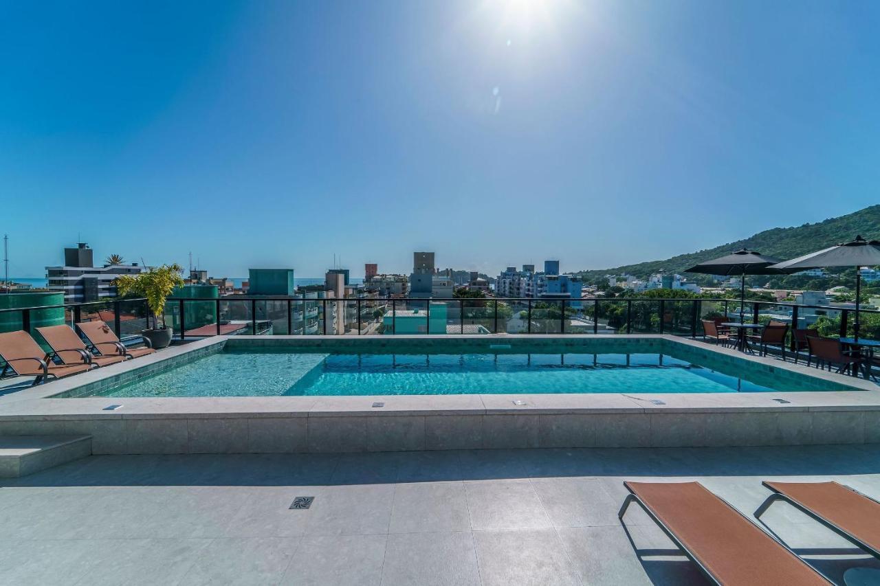 Adra 106 - Apartamento No Centro De Bombinhas - Rooftop Com Piscina E Academia - A Poucos Metros Da Praia - Dış mekan fotoğraf