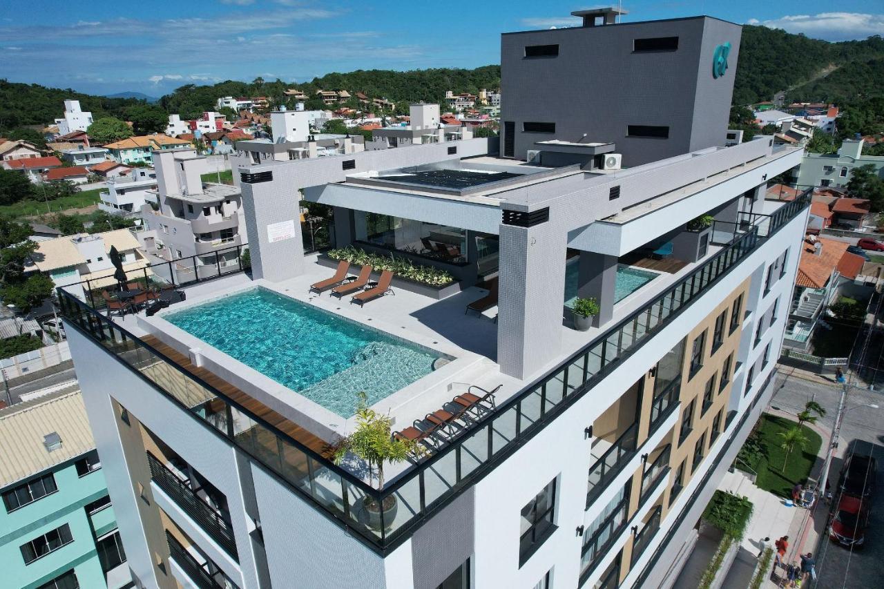 Adra 106 - Apartamento No Centro De Bombinhas - Rooftop Com Piscina E Academia - A Poucos Metros Da Praia - Dış mekan fotoğraf