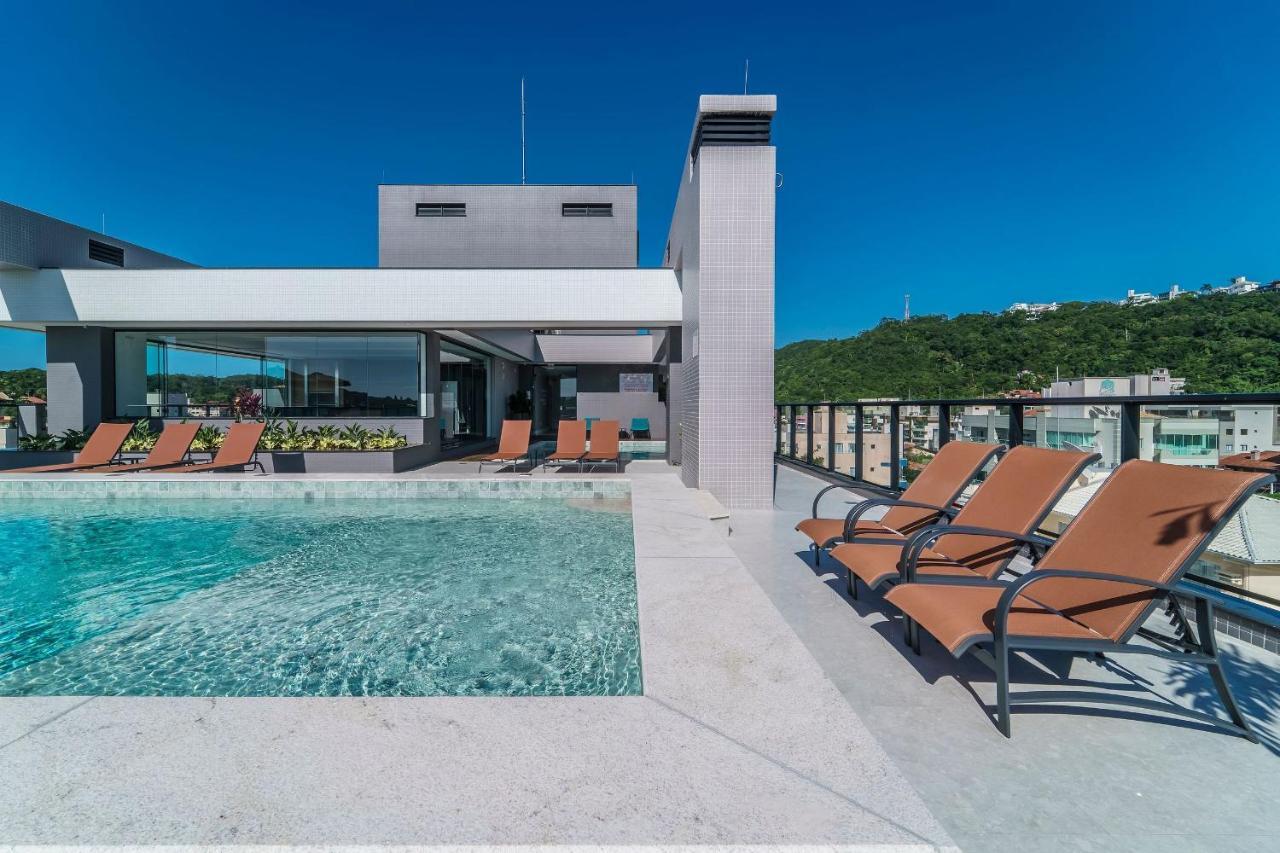 Adra 106 - Apartamento No Centro De Bombinhas - Rooftop Com Piscina E Academia - A Poucos Metros Da Praia - Dış mekan fotoğraf